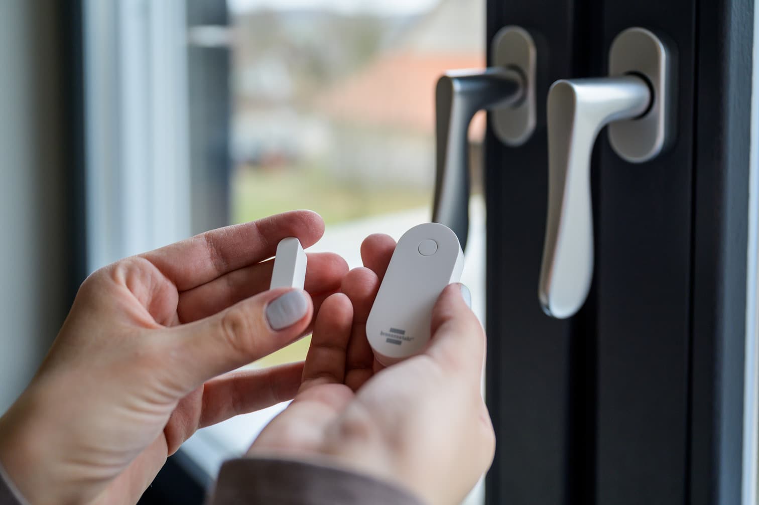 Get Peace of Mind with a Door Left Unlocked Alert from Locksure